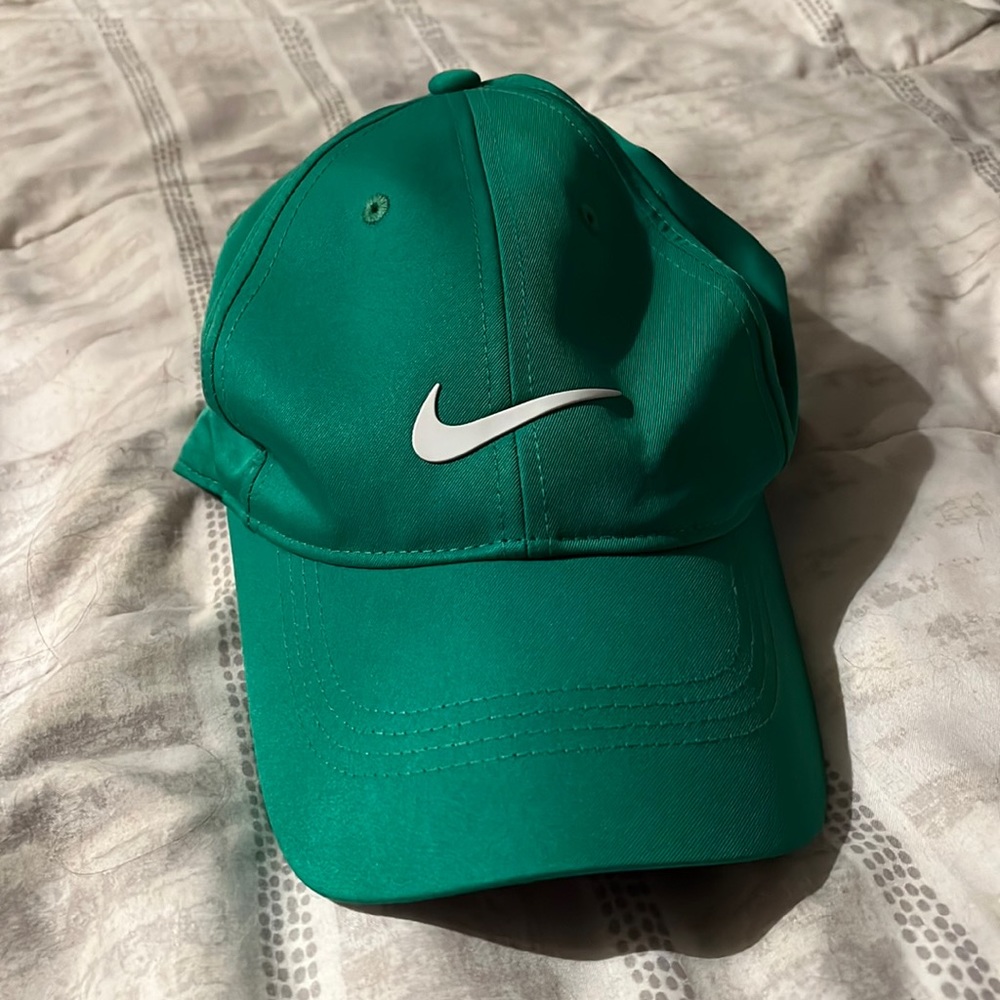 Green Nike hat